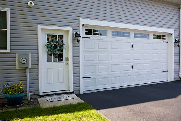 24/7 Emergency Garage Door Roller Replacement experts in La Joya, TX